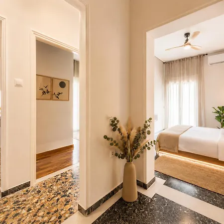 Elegant Near Center Апартаменты *
