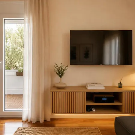 Апартаменты Elegant Near Center Каламата