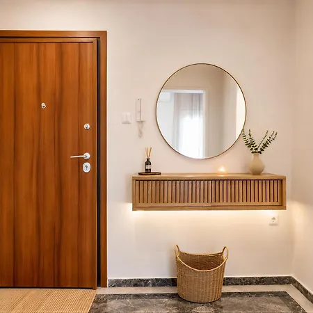 Elegant Near Center * Каламата